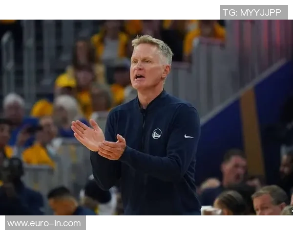 科尔：从未考虑过收官阵容如此组合 但当时感觉就是最合适的安排