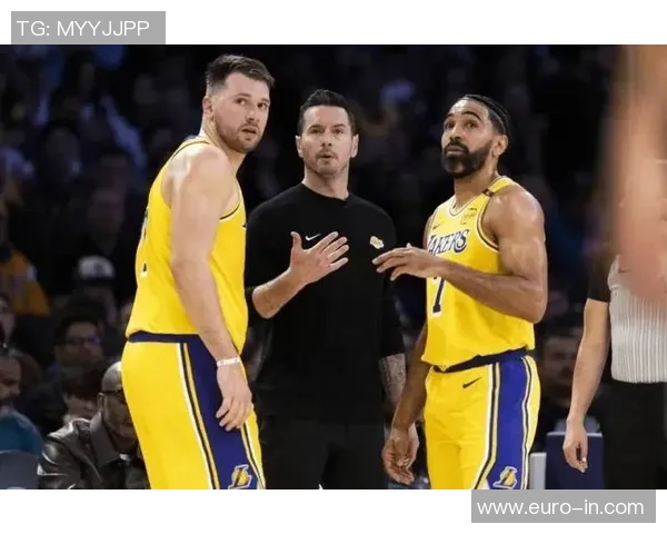 文森特谈湖人动荡时期毅然购房展现对洛杉矶与球队的坚定信念 文森特谈湖人动荡时期毅然购房展现对洛杉矶与球队的坚定信念